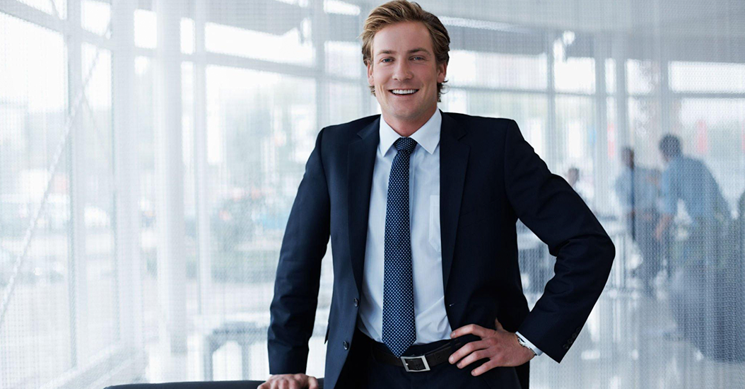 Dressed up colleague taking long lunch definitely has job interview today